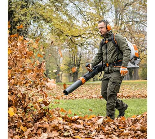 Side view of Stihl BR800 Petrol Backpack Blower